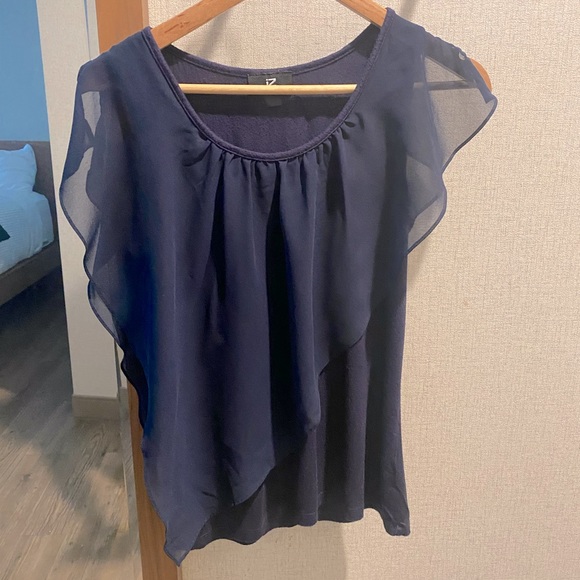 iZ BYER Navy Top - Picture 1 of 3